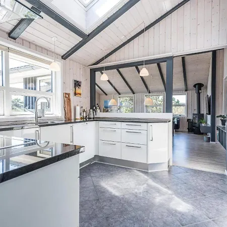 Ferienhaus Holiday Henne Xciii Henne Strand